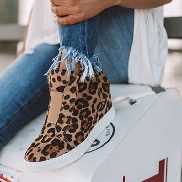 NEW! LEOPARD Print Platform Wedge Sneakers - Picture 2 of 4